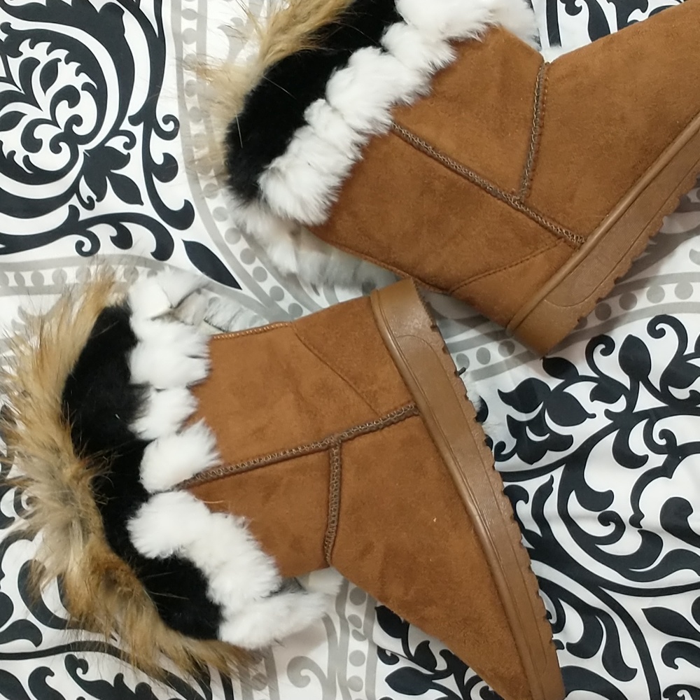 Ladies rabbit fur faux fur inside suede boots SZ 39 (8) - Picture 3 of 9